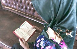 Keutamaan Membaca Al Quran di Bulan Ramadan