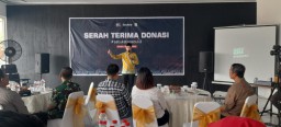 Keterangan: Bupati Kendal, Dico M Ganinduto, saat memberikan sambutan dalam acara serah terima donasi dari Satu Kata Peduli 3, di Satu Kata Cafe Kendal, Sabtu 20/05/2023. (Roni/Jateng Memanggil)