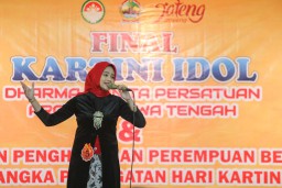 Alma Zain Staf Protokol Gubernur Jateng Layak Juarai Kartini Idol 2023, Berparas Cantik dan Pintar Menyanyi