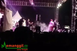 Gilga Sahid Tampil Memukau dan Ajak Warga Kendal Bergoyang di Konser Gempur Rokok Ilegal