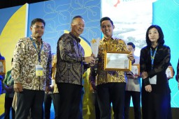 Sukses Kembangkan Kawasan Industri, Pemkab Kendal Raih Penghargaan KPI Terbaik Pertama