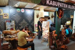 Tingkatkan Produksi, Dindagkop UKM Blora Dorong UMKM Rajin Pameran