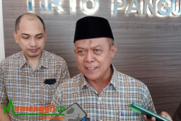 Keterangan: Direktur Administrasi, Didik Yudya Pratidina, saat acara Halal Bihalal di Perumda Air Minum Tirto Panguripan, Rabu 24/04/2024. (Jateng Memanggil)