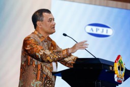Gubernur Jateng Memberikan Arahan saat Hadir di Acara APJI (Jateng Memanggil/Hms)