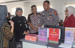 Keterangan: Bupati Semarang, Ngesti Nugraha, saat Sidak MPP di Lopait Tuntang, Selasa 15/04/2025. (Hms/Jateng Memanggil)