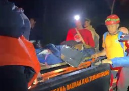 Pendaki di Gunung Sindoro Mengalami Cedera, Terpaksa Dijemput Tim Gabungan