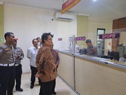 Bupati Magelang Kunjungi Samsat dalam Rangka Memastikan Pelayanan Pajak Kendaraan (Jateng Memanggil/Hms)