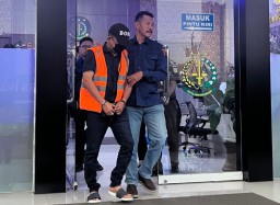 Maraton, Kejari Kendal Kembali menetapkan Dua Tersangka Dugaan Korupsi DD Kertosari TA 2023