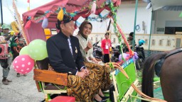 Karnaval Meriah di Kecamatan Ngampel Warnai Peringatan HUT RI ke-80, Ribuan Warga Tumpah Ruah di Jalan