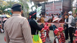 Kecamatan Pegandon Meriahkan HUT ke-80 RI dengan Karnaval Spektakuler