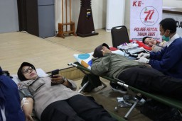 Bukan Sekadar Seragam, Polwan Kendal Rayakan HUT dengan Hadiah Kehidupan Lewat Donor Darah