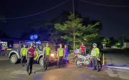Di Balik Lampu Rotator: Cerita Polisi yang Menjaga Tidur Panjang Warga Kendal 