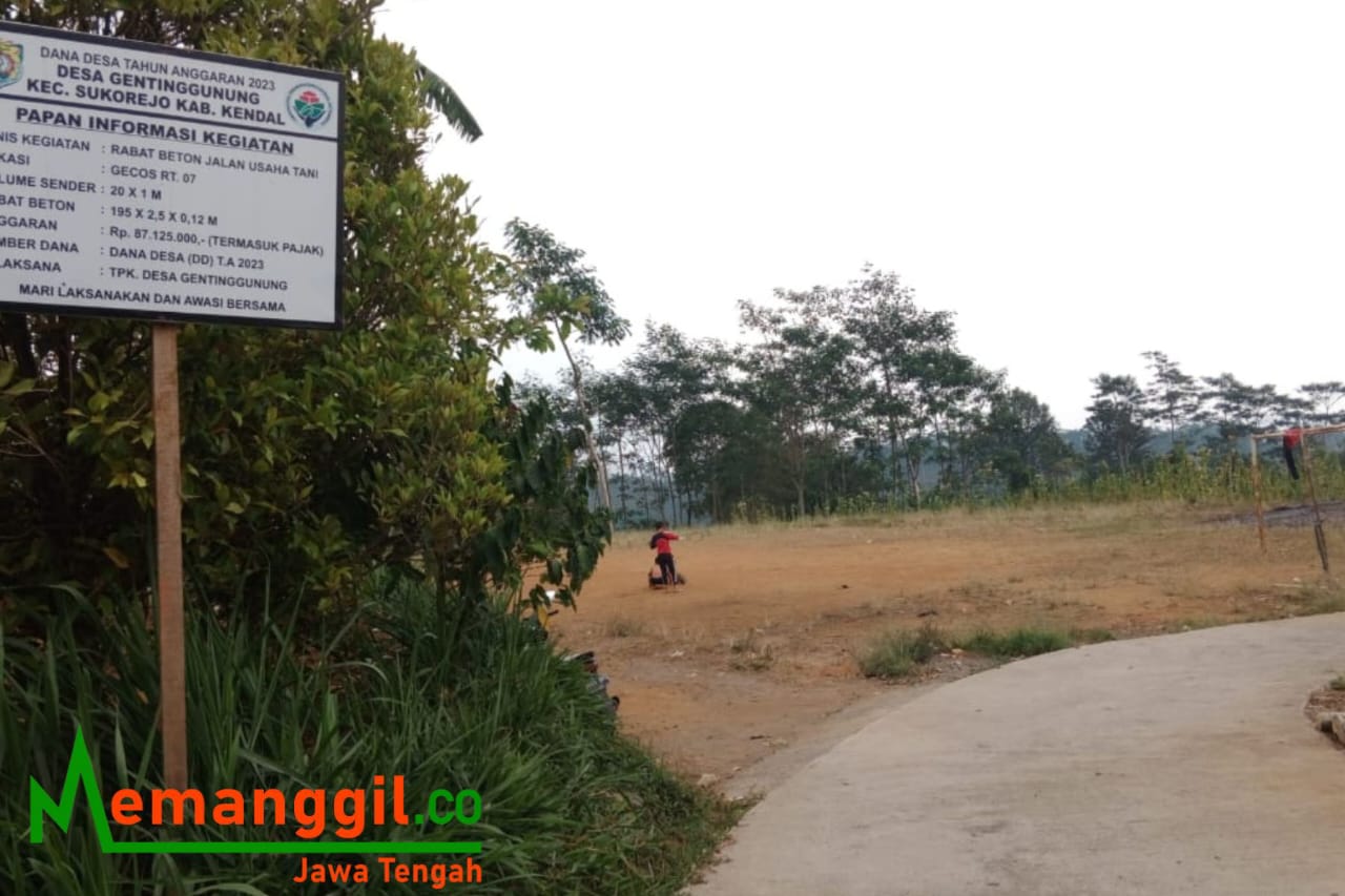 Pekerjaan Rabat Beton di Gecos Genting Gunung Tidak Sesuai di Papan Proyek, Warga Geram
