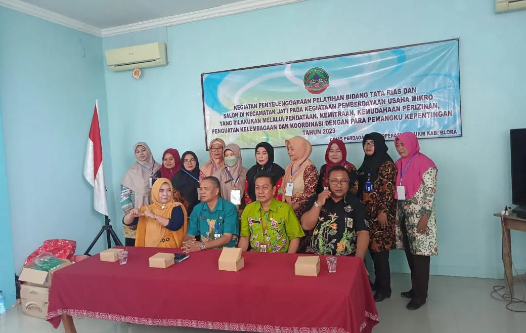 Rias Pengantin, Profesi Menggiurkan yang Jadi Perhatian Dindagkop UKM Blora